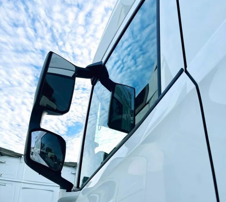 Changer une vitre latérale de camion Renault, Amiens, PARE BRISE 2.0